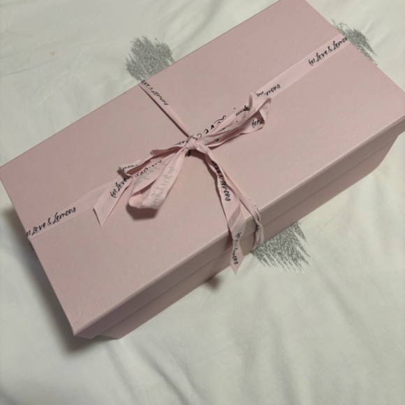 Angelina Heel - Picture 4 of 4